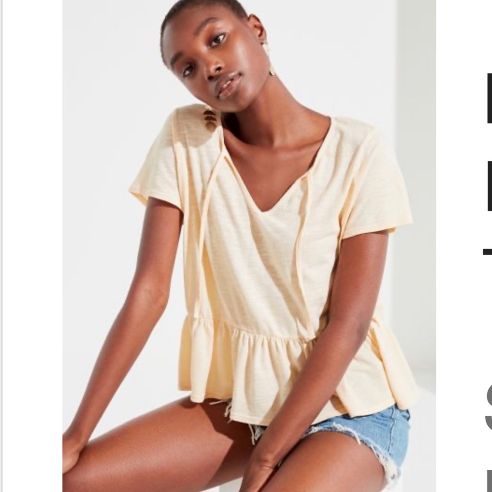 Urban Outfitters‎ Yellow Short-Sleeved Peplum Tee | Size XS